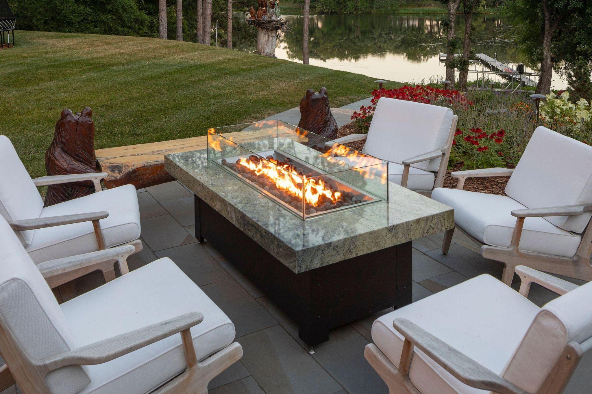 Cozy Lake Living